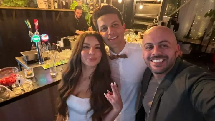 review gallery square