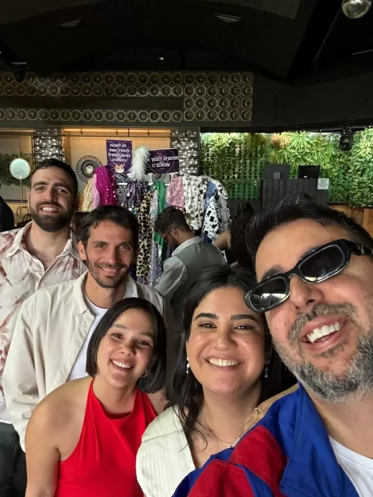 review gallery square