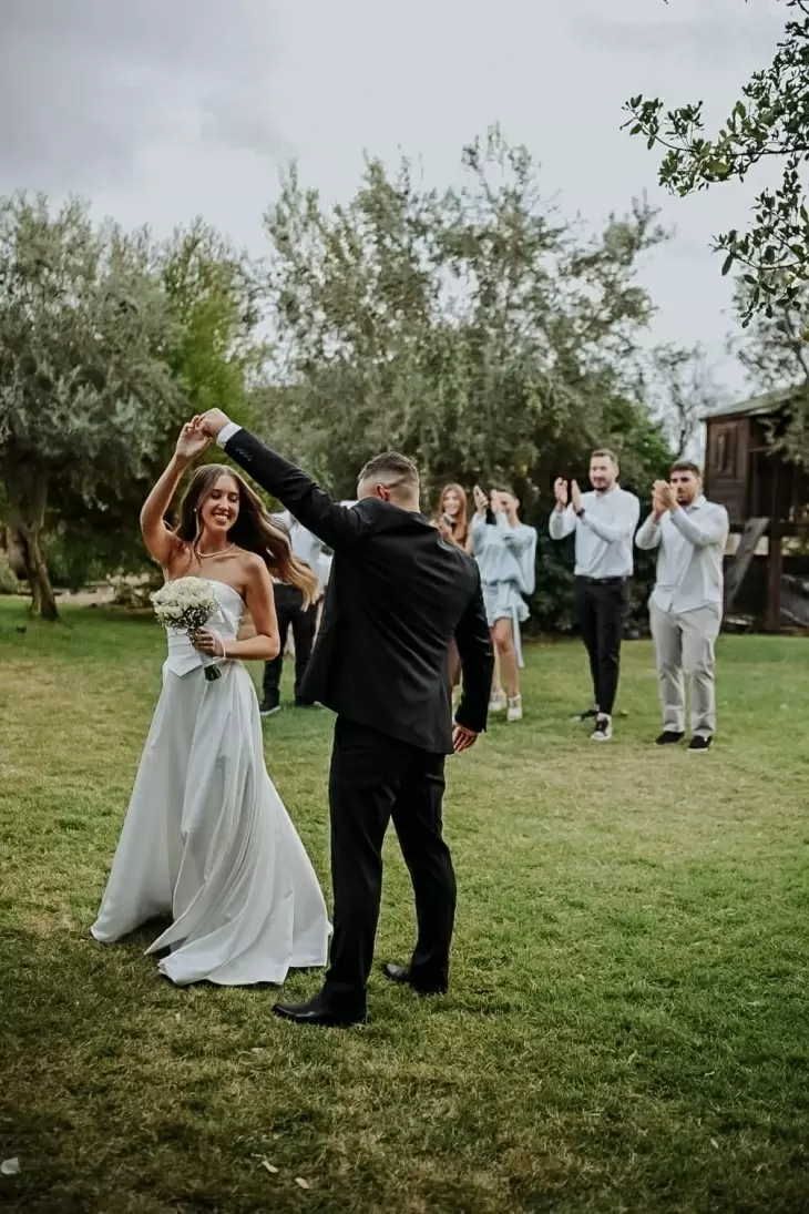 review gallery square