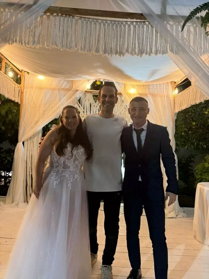 review gallery square