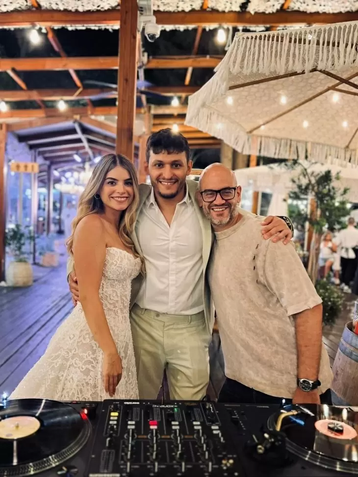 review gallery square