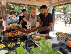 תמונה 1 מתוך חוות דעת על אגדת דשא - אולמות אירועים