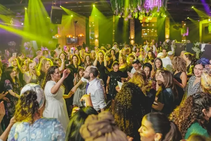 review gallery square