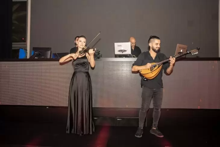 review gallery square