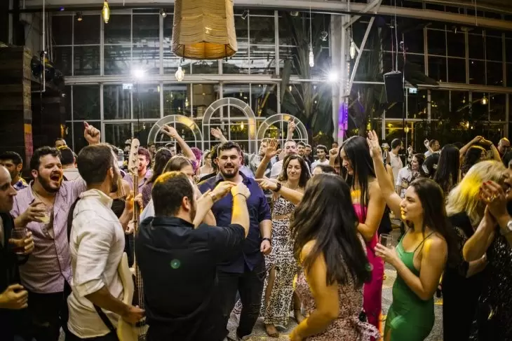 review gallery square