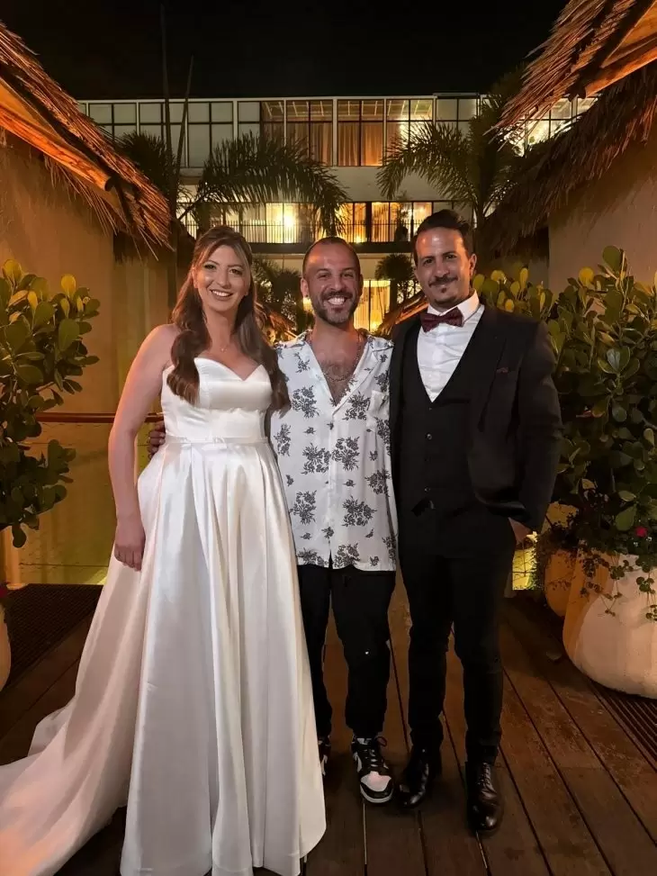 review gallery square