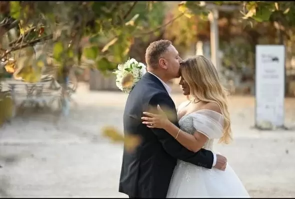 review gallery square