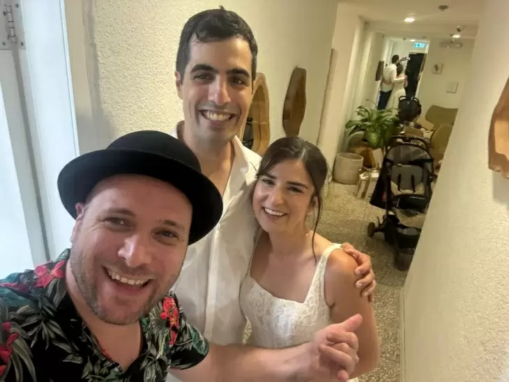 review gallery square