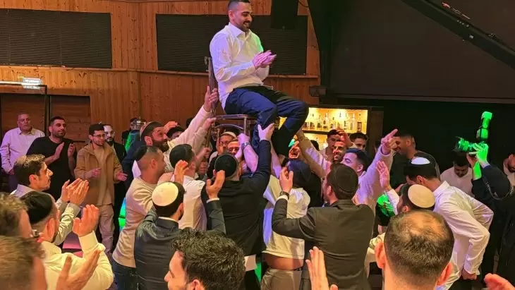 review gallery square