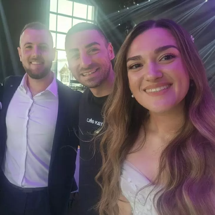 review gallery square