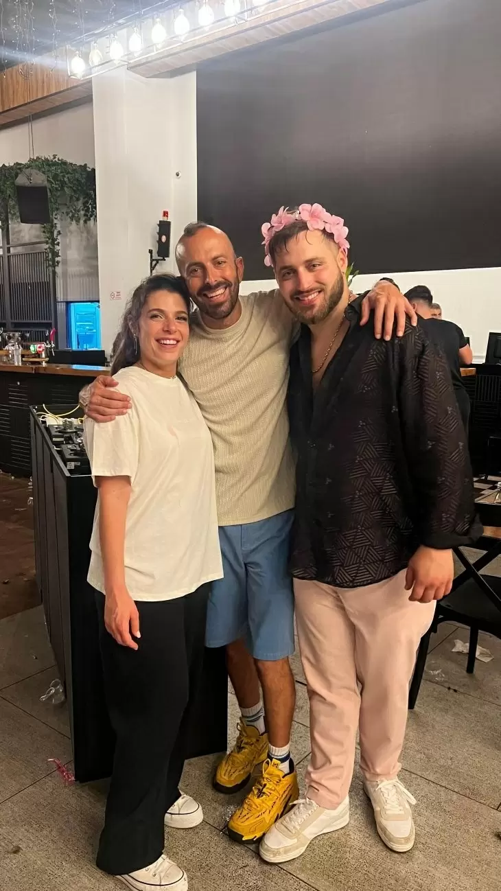 review gallery square