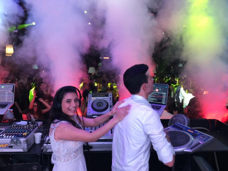 תמונה 32 של די גיי אבי שמי -Dj Avi Shami radius 100fm -  תקליטנים