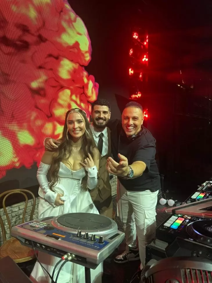 review gallery square