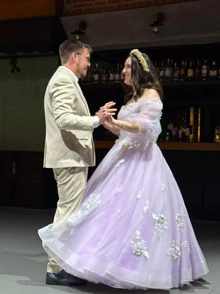 review gallery square