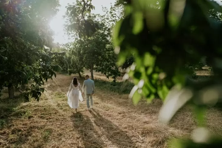 review gallery square