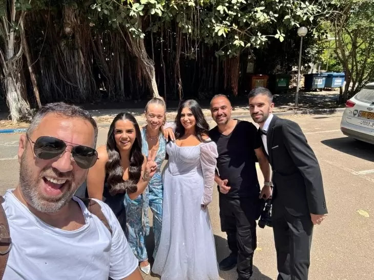 review gallery square