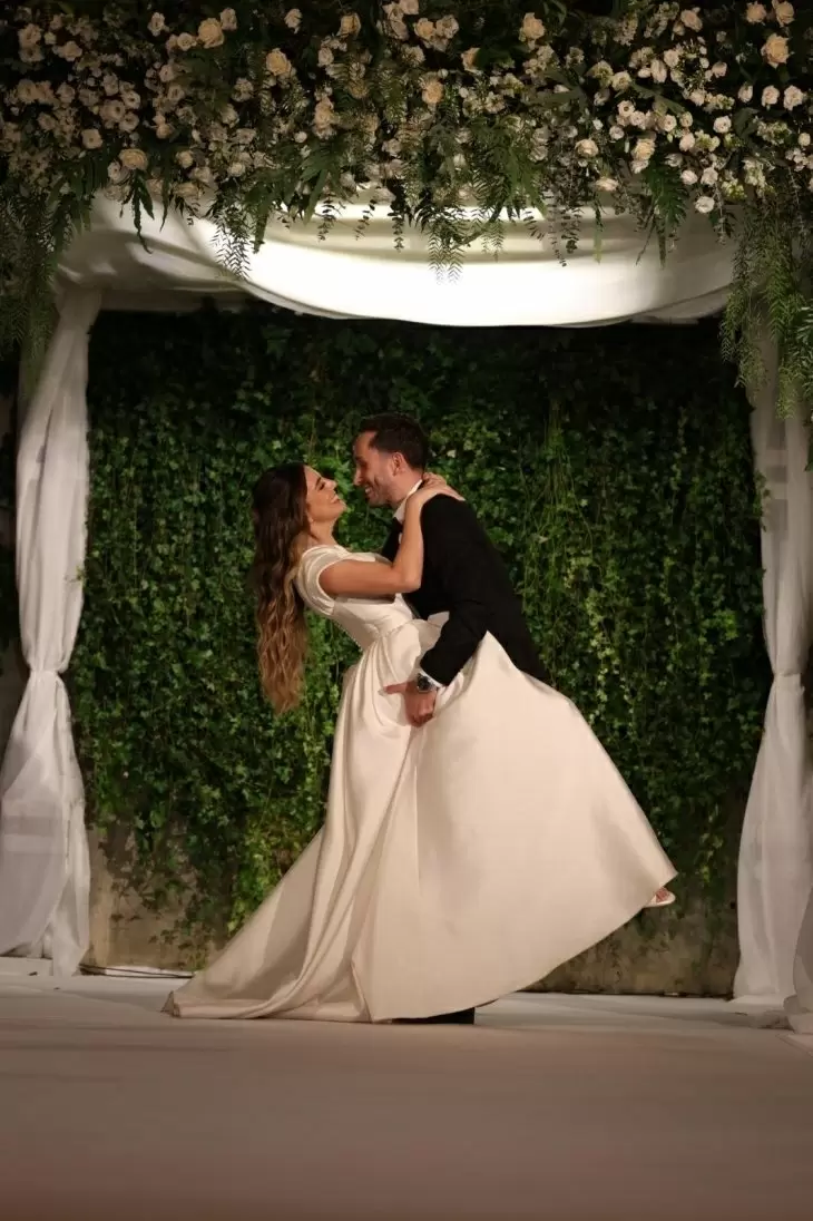 review gallery square