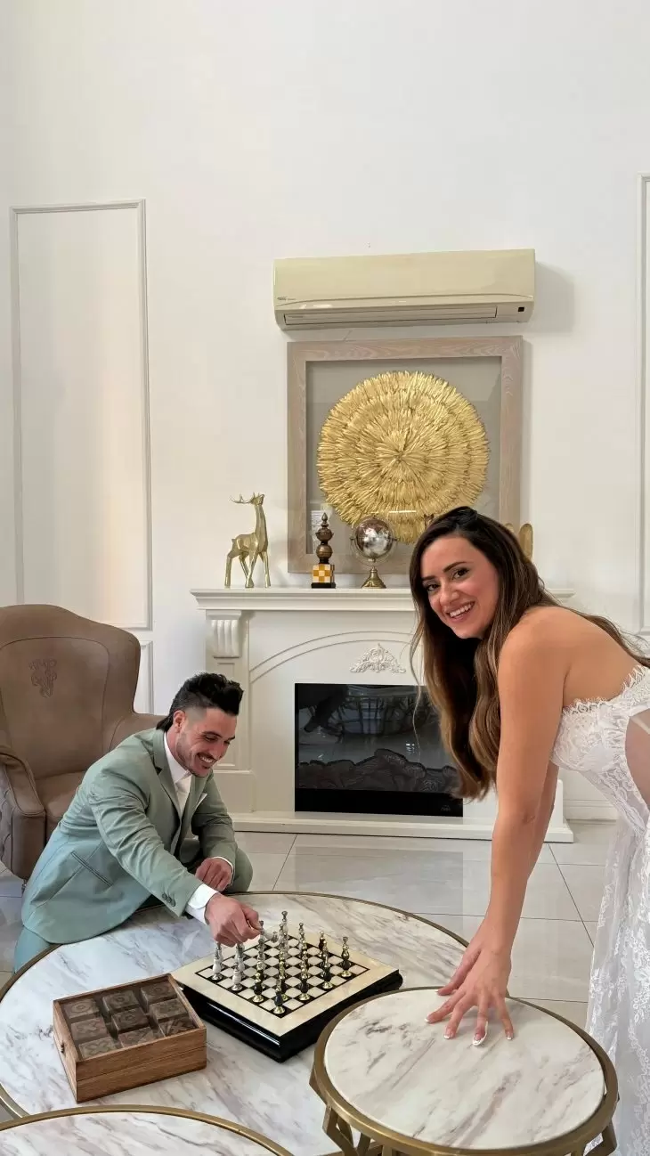 review gallery square