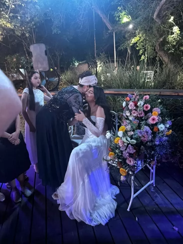 review gallery square