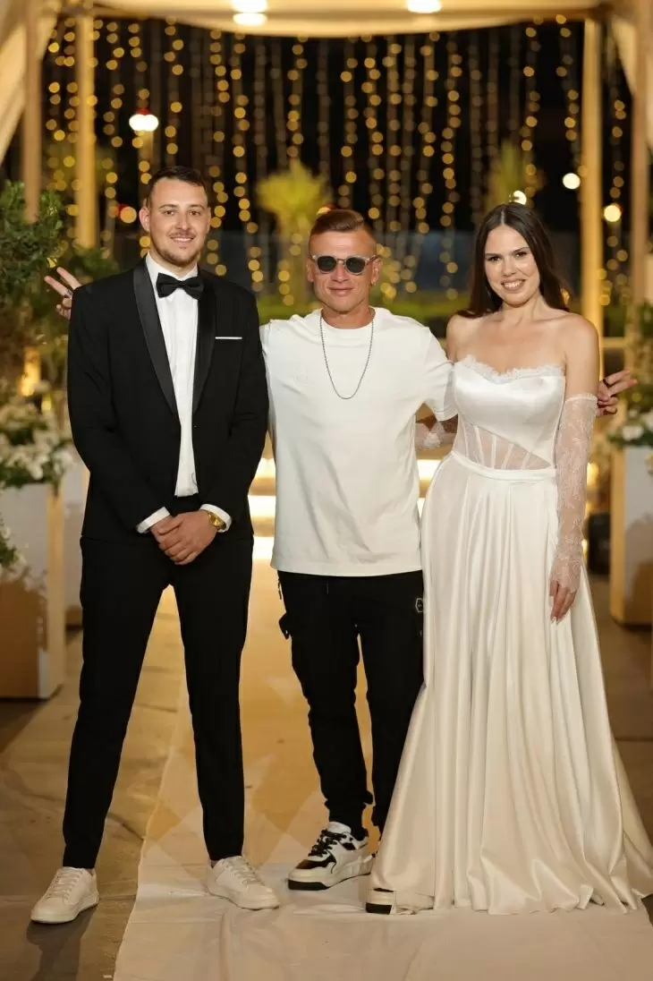 review gallery square