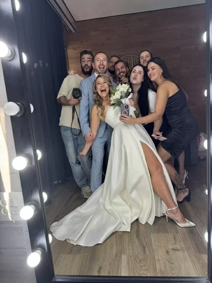 review gallery