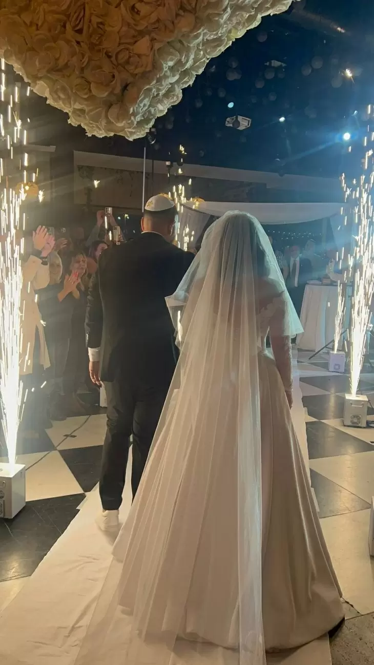 review gallery square