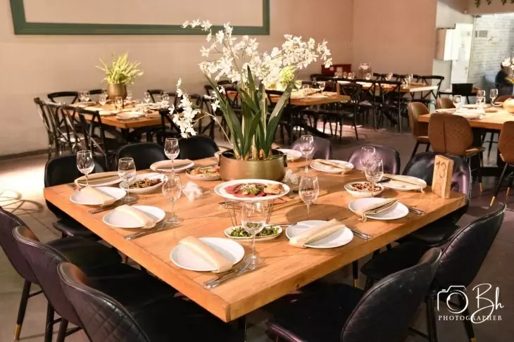 review gallery square