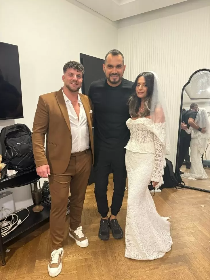 review gallery square