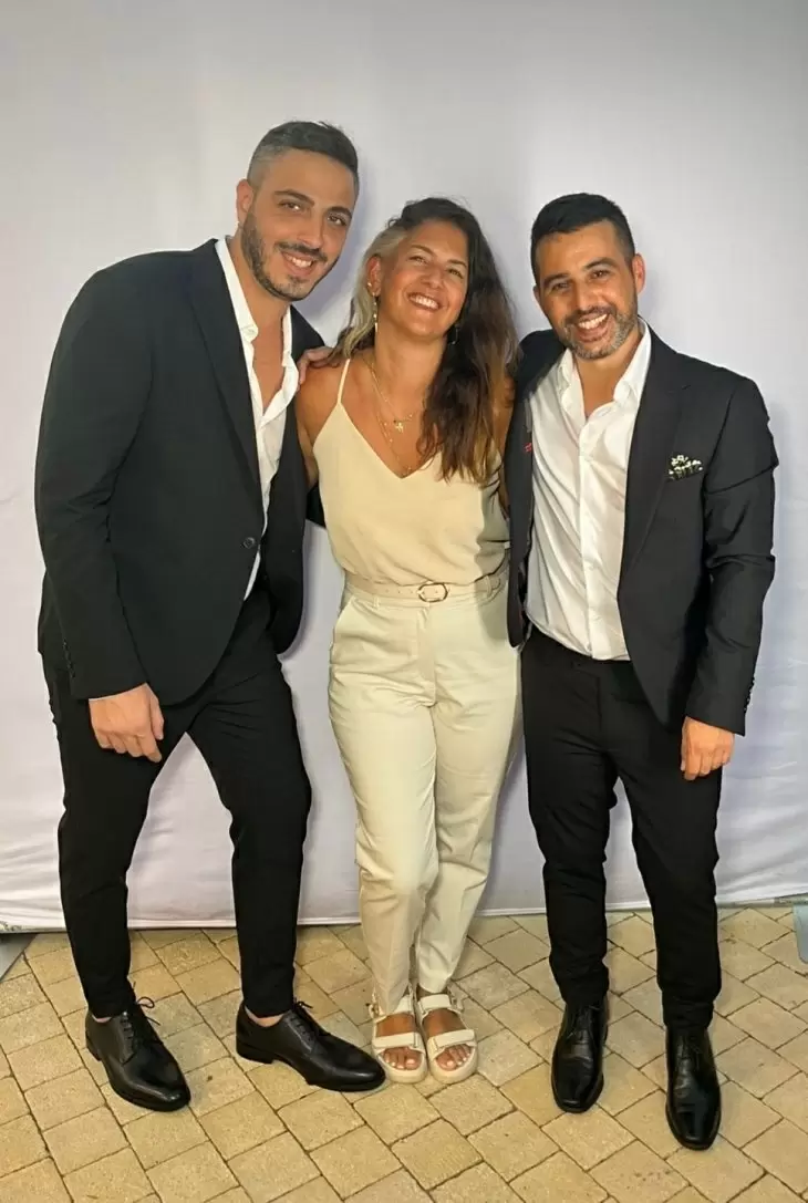 review gallery square