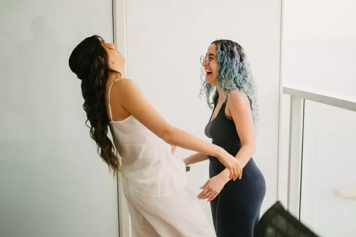 review gallery square