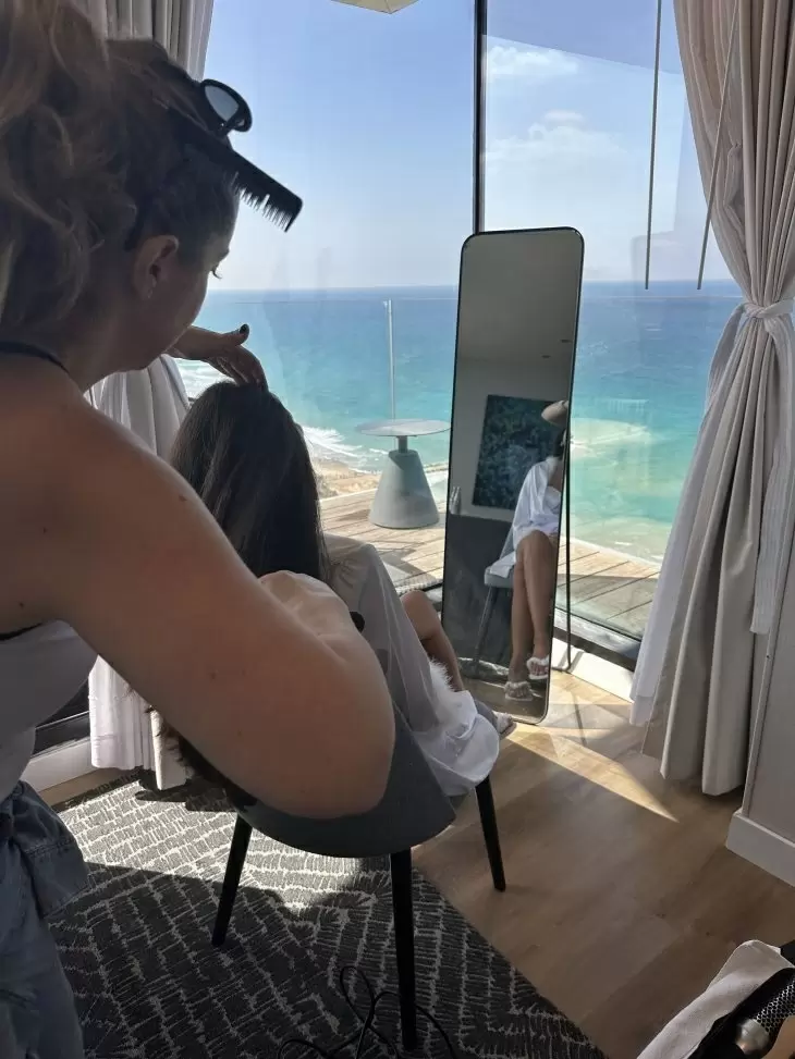 review gallery square