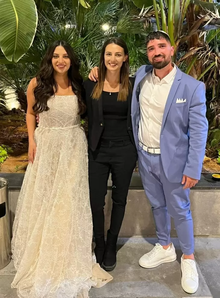 review gallery square