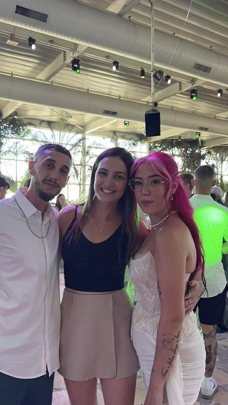 review gallery square