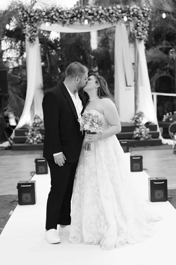 review gallery square